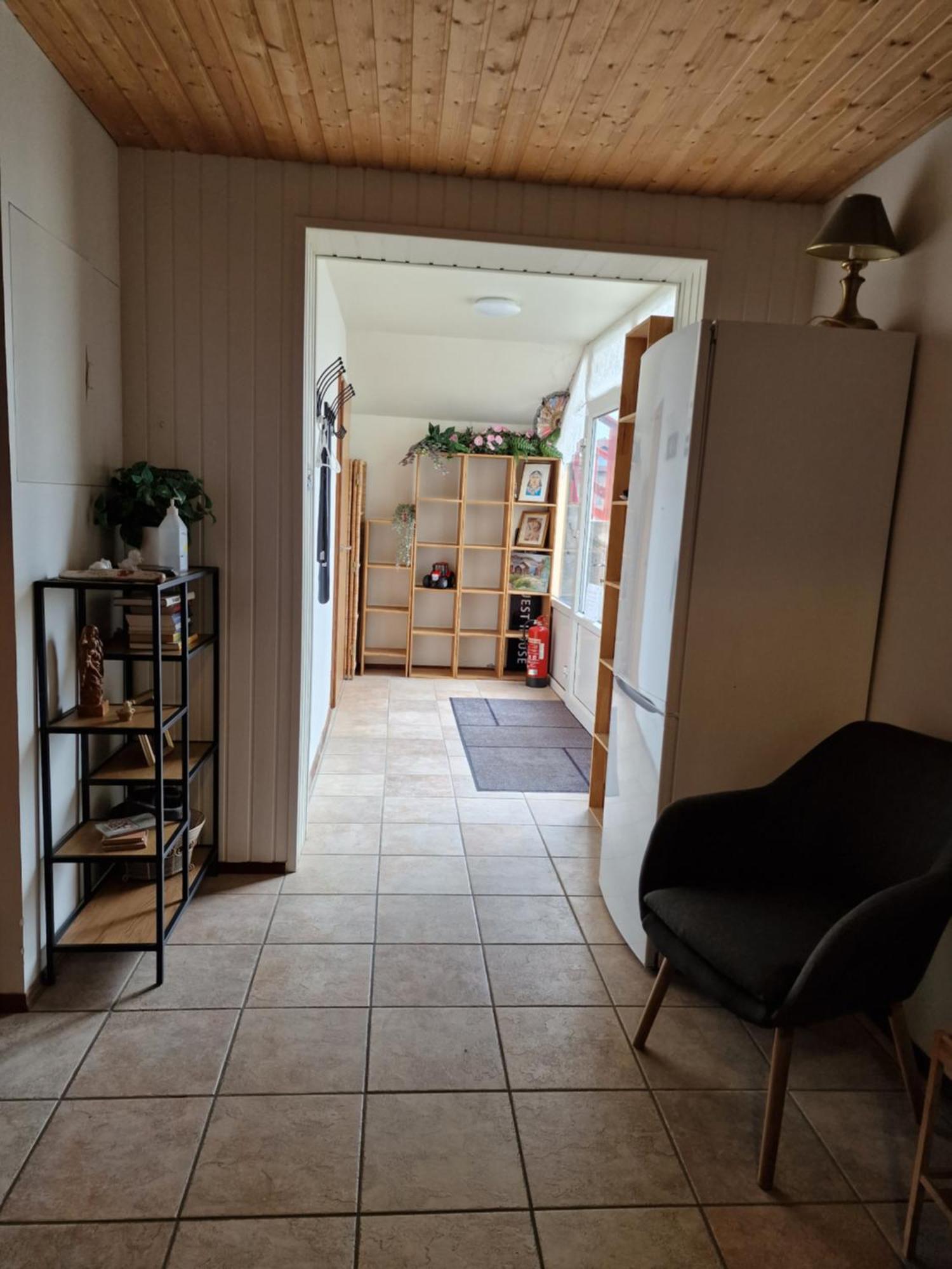 Husid Guesthouse Рейкхольт Экстерьер фото